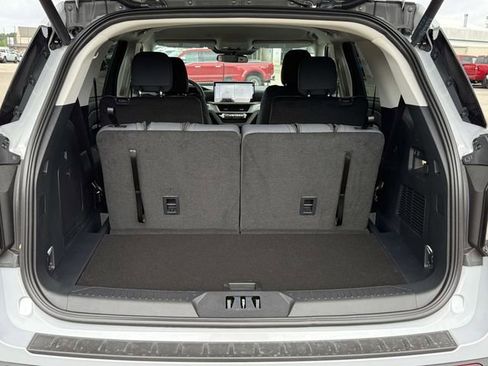 New 2026 Ford Explorer Active RWD image 11