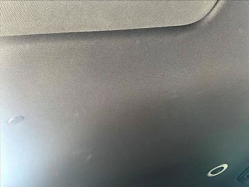 Used 2024 Chevrolet Traverse LT FWD image 17