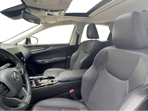Used 2024 Lexus NX 250 FWD image 19