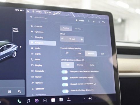 Used 2018 Tesla Model 3 image 19