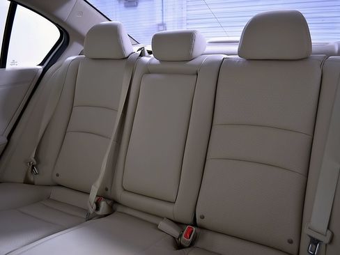 Used 2017 Honda Accord EX-L image 21