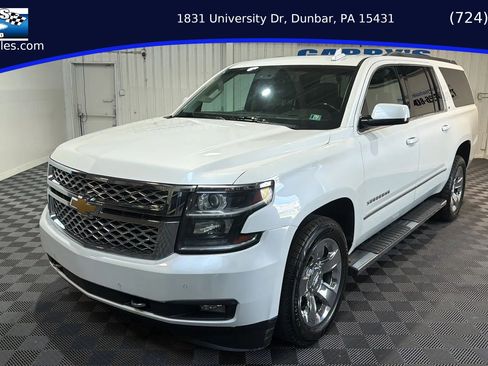 Used 2018 Chevrolet Suburban LT w/ LT Signature Package AWD/4WD image 1