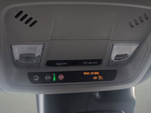 Used 2025 Chevrolet Malibu LT image 26