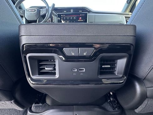 New 2026 GMC Sierra 2500 AT4 w/ AT4 Premium Plus Package AWD/4WD image 18