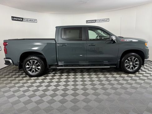 Used 2025 Chevrolet Silverado 1500 LT image 7