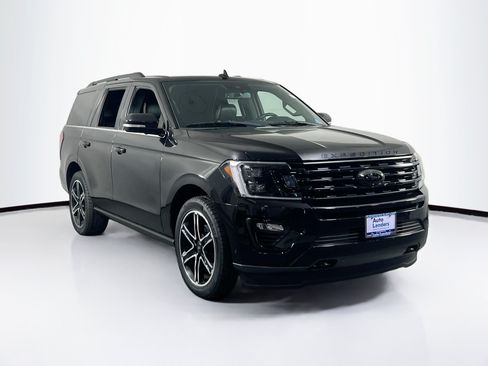 Used 2019 Ford Expedition Limited w/ Equipment Group 303A AWD/4WD image 3