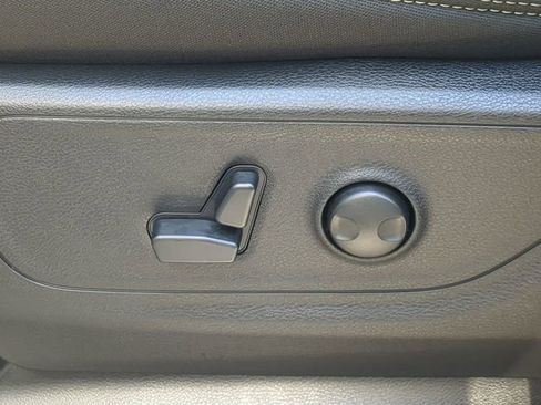 New 2026 RAM 1500 4x4 Crew Cab image 21