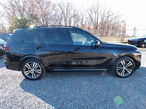 Certified 2026 BMW X7 xDrive40i w/ Executive Package image 3