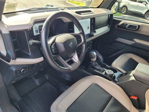 Used 2022 Ford Bronco Wildtrak image 7