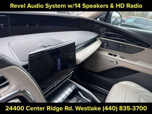 Used 2024 Lincoln Nautilus Premier w/ Equipment Group 102A image 12