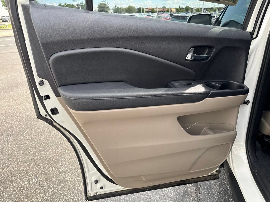 Used 2019 Honda Pilot EX image 32