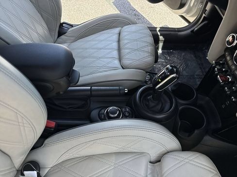 Used 2024 MINI Cooper S FWD image 35