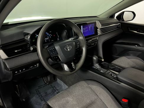Certified 2025 Toyota Camry LE image 12