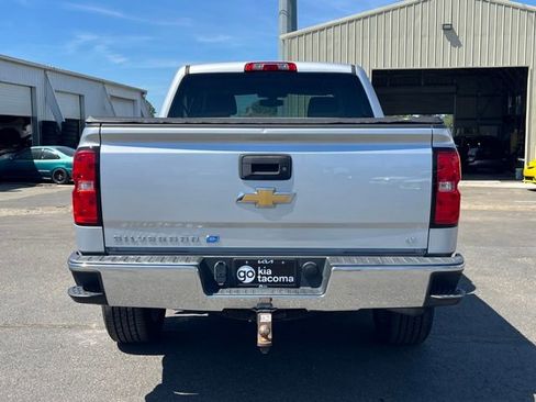 Used 2018 Chevrolet Silverado 1500 LT w/ LT Eassist Package AWD/4WD image 5