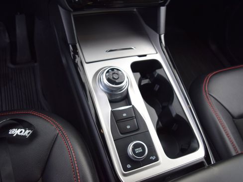 Used 2023 Ford Explorer ST-Line image 14