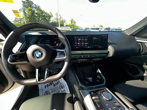 Certified 2025 BMW X3 xDrive30i w/ M Sport Package AWD/4WD image 14