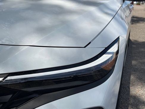 New 2026 Hyundai Elantra Hybrid FWD image 22