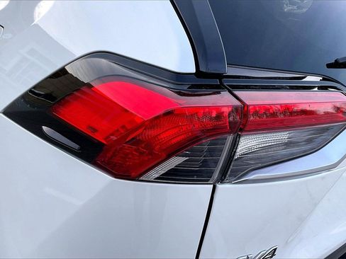 Used 2022 Toyota RAV4 XSE image 22