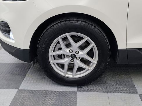 Used 2024 Ford Edge SEL w/ Convenience Package image 14