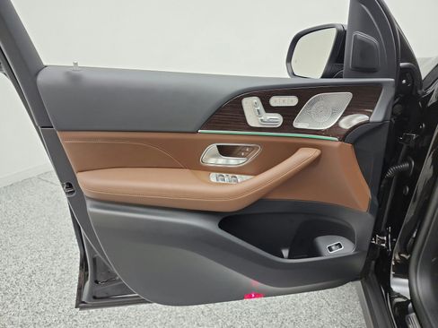 Certified 2026 Mercedes-Benz GLS 450 4MATIC image 14