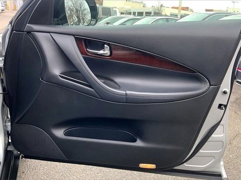 Used 2017 INFINITI QX50 AWD w/ Premium Plus Package image 19