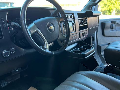 Used 2019 Chevrolet Express 2500 w/ Driver Convenience Package image 12