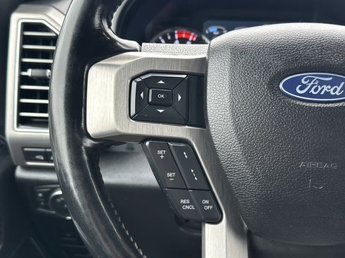 Used 2019 Ford F450 Platinum w/ Platinum Ultimate Package image 18