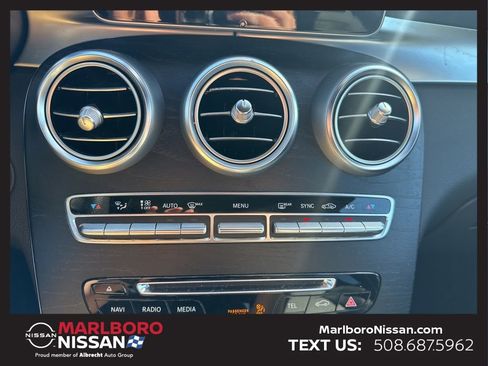 Used 2019 Mercedes-Benz GLC 300 4MATIC image 27