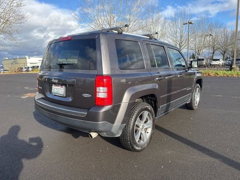 Used 2016 Jeep Patriot High Altitude image 7
