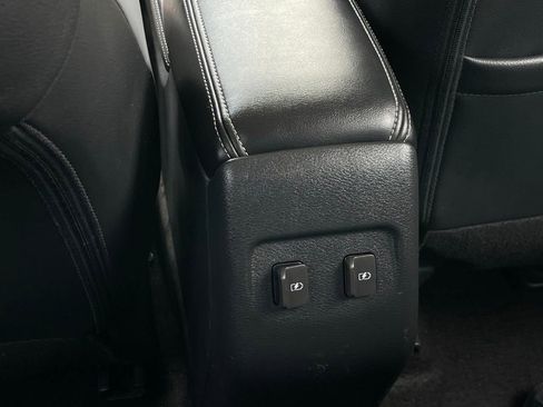 Used 2024 Nissan Kicks SR w/ SR Premium Package FWD image 25