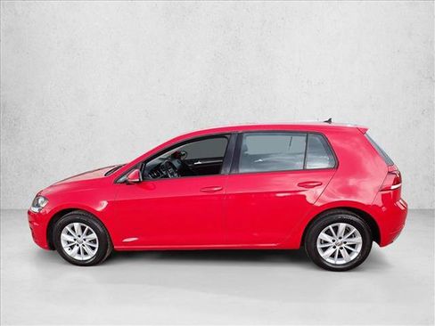 Used 2018 Volkswagen Golf S FWD image 2