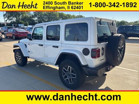 Used 2025 Jeep Wrangler Unlimited Sahara AWD/4WD image 1