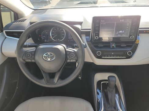 Used 2020 Toyota Corolla LE image 16