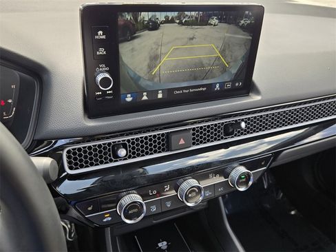 Certified 2025 Honda Civic Sport image 22