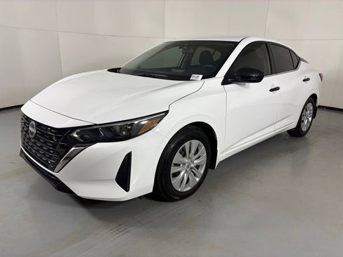 Certified 2025 Nissan Sentra S image 4