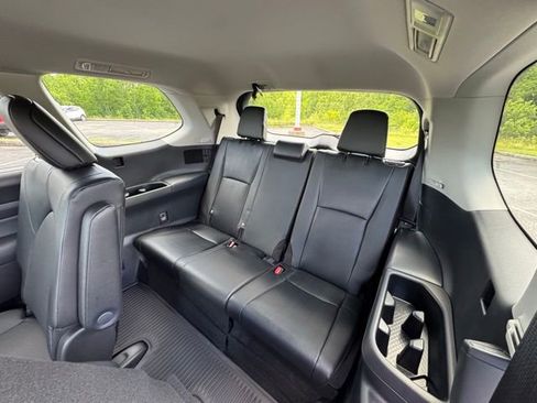 New 2026 Toyota Grand Highlander AWD image 17