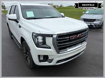 Used 2022 GMC Yukon SLT w/ SLT Premium Package