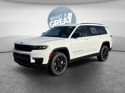 New 2025 Jeep Grand Cherokee L Limited w/ Black Appearance Package image 4