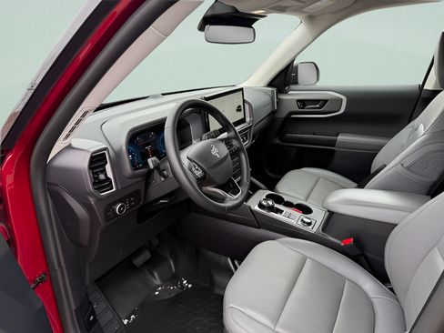 Used 2025 Ford Bronco Sport Badlands AWD/4WD image 4