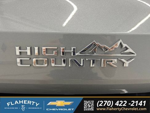 Used 2026 Chevrolet Traverse High Country w/ LPO, Floor Liner Package AWD/4WD image 19