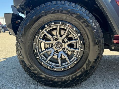 Used 2022 Jeep Wrangler Unlimited Sport image 9