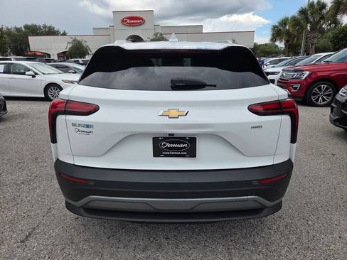 Used 2024 Chevrolet Blazer EV LT AWD/4WD image 11
