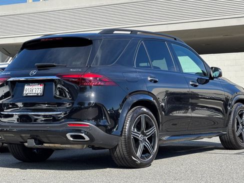 Certified 2025 Mercedes-Benz GLE 450 4MATIC image 4