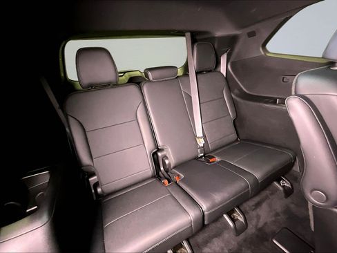 Used 2025 Buick Enclave Preferred AWD/4WD image 26