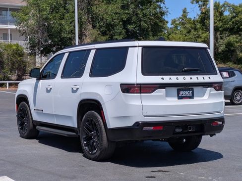 Used 2024 Jeep Wagoneer Series II AWD/4WD image 7