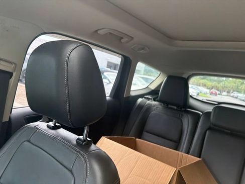 Used 2017 Ford Escape Titanium w/ Equipment Group 301A FWD image 22