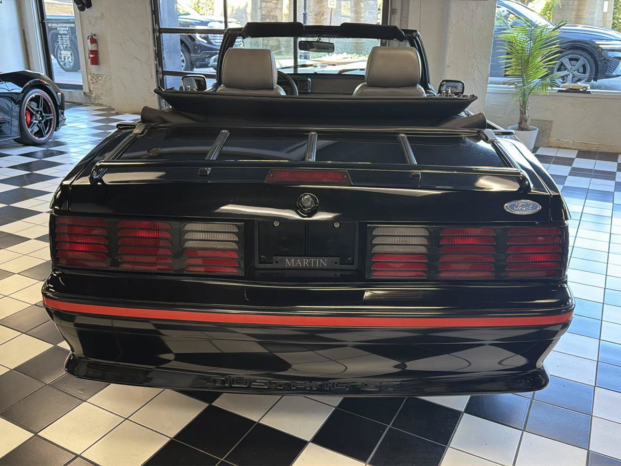 Used 1988 Ford Mustang GT RWD image 8