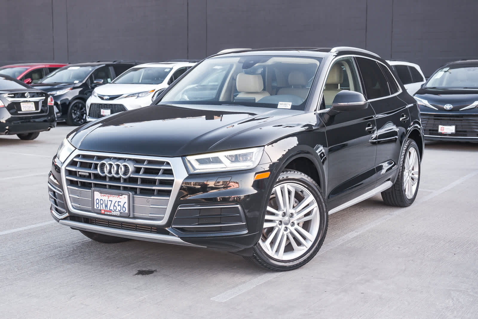 Used 2018 Audi Q5 2.0T Premium Plus w/ Premium Plus Package AWD/4WD image 1