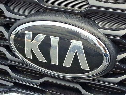 Used 2020 Kia Sorento LX FWD image 29