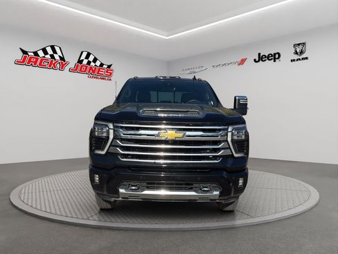 Used 2024 Chevrolet Silverado 3500 High Country w/ High Country Premium Package AWD/4WD image 13